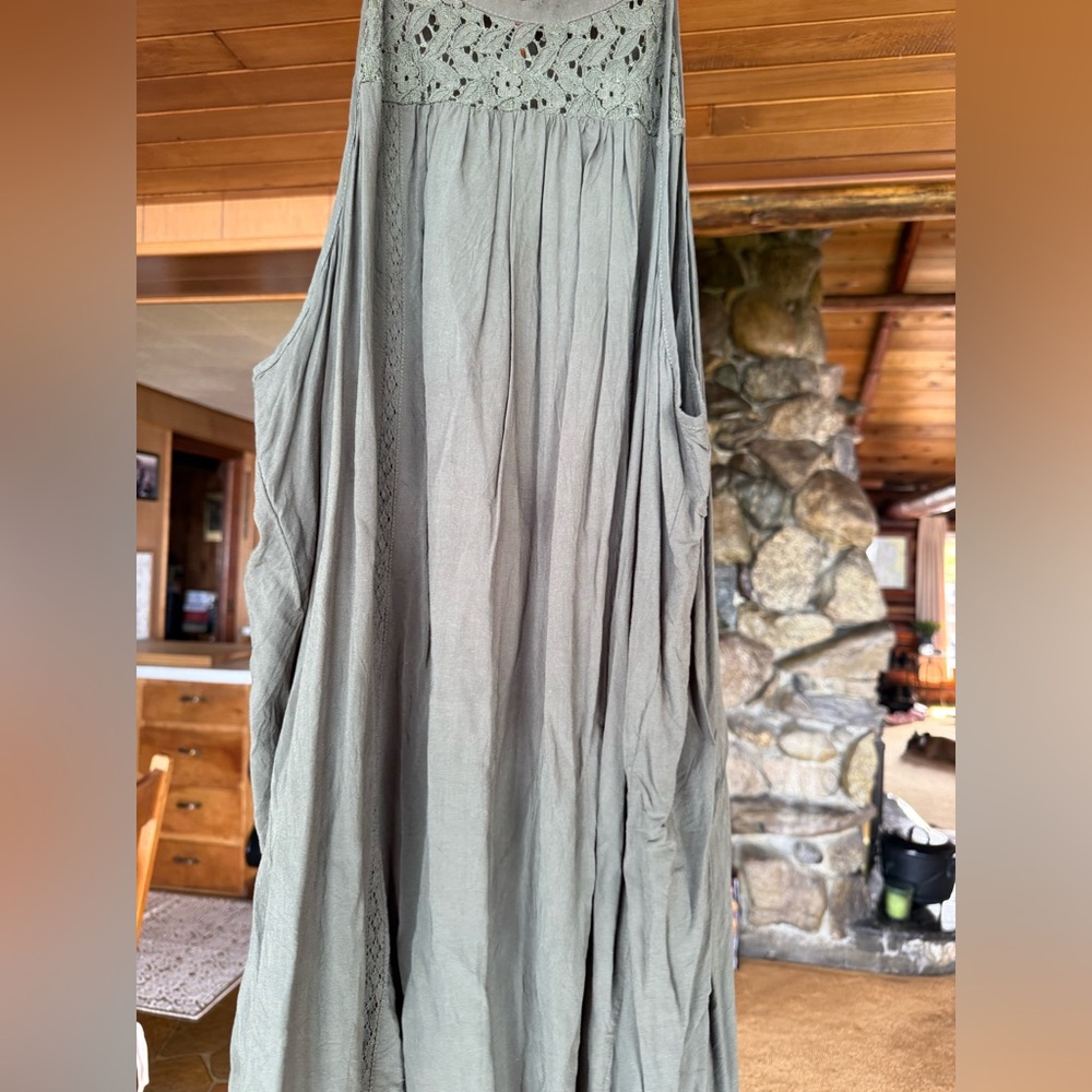 torrid Olive Crochet Yoke Halter-Style Camisole Tank - Picture 7 of 8